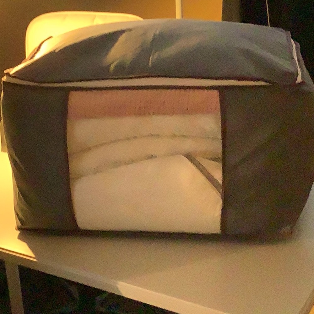 PILLOW SET